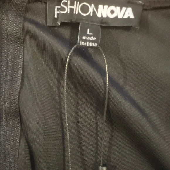FASHION NOVA top - Picture 2 of 4